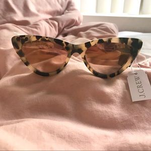 Bungalow Cat Eye Sunglasses NWT